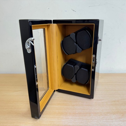 Y0400E 4錶位立式鋼琴漆自動上鍊自轉錶盒 - 外黑內棕