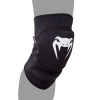 Venum KONTACT EVO 護膝 - 黑色加大碼 | 吸震管理 | 保持平衡 | 卓越透氣