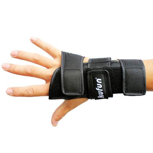KUFUN 滑雪護腕 (體重30-70公斤適用) - 一對 | 弧形彈力板緩衝 | 可穿手套時使用 | 溜冰護腕