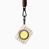 Naturehike 輝光MINI 背包夾燈(CNK2450ZM014) - 摩卡棕 | 迷你輕巧 | 多檔調節