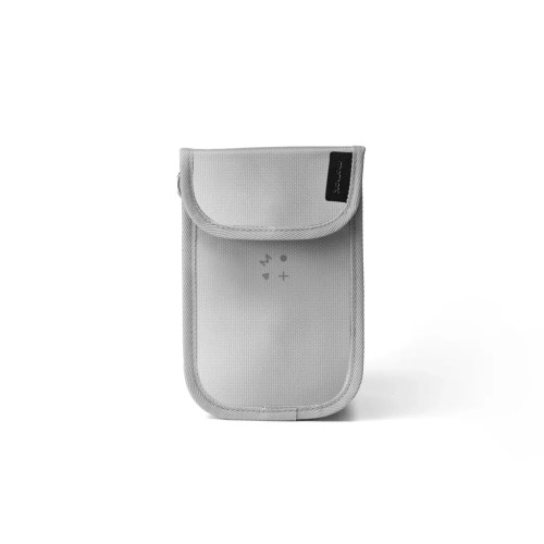 Momax SR52E 1-World Airliner 防火袋 - 流動電源120 x 190mm | 阻燃材質 | 安全耐用 | 香港行貨