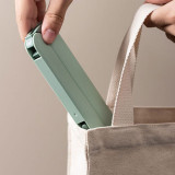 ET048502 可摺疊旅行晾衣架 - 藍色 | 隱藏衣夾 | 一按即彈出 | 優化對摺收納 | 香港行貨