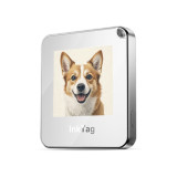 雙系統智能防丟墨水屏定位器 - 銀白色 | Apple Find My與Google Find Hub雙平台精準定位 | 10個月超長續航 | 自訂義E-Ink墨水屏照片展示