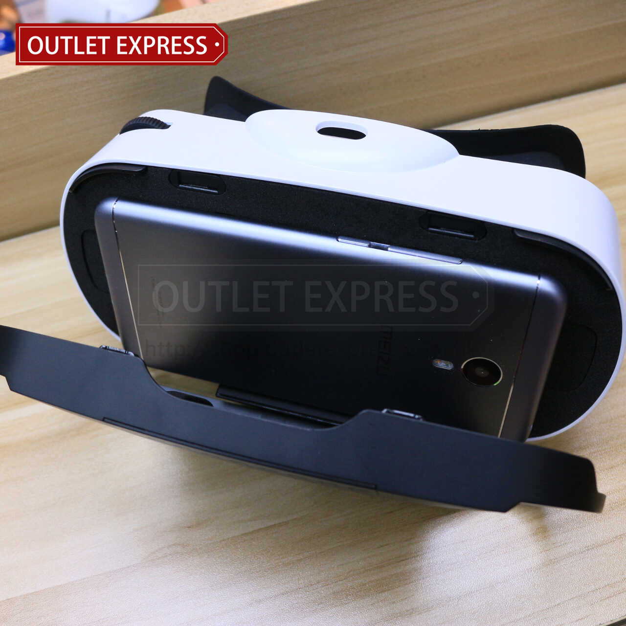 暴風魔鏡4  VR虛擬實境眼鏡 手機放置位置- Outlet Express HK生活百貨城實拍相片
