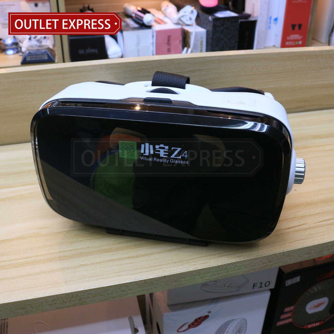 小宅魔鏡Z4 VR虛擬實境眼鏡- Outlet Express HK生活百貨城實拍相片