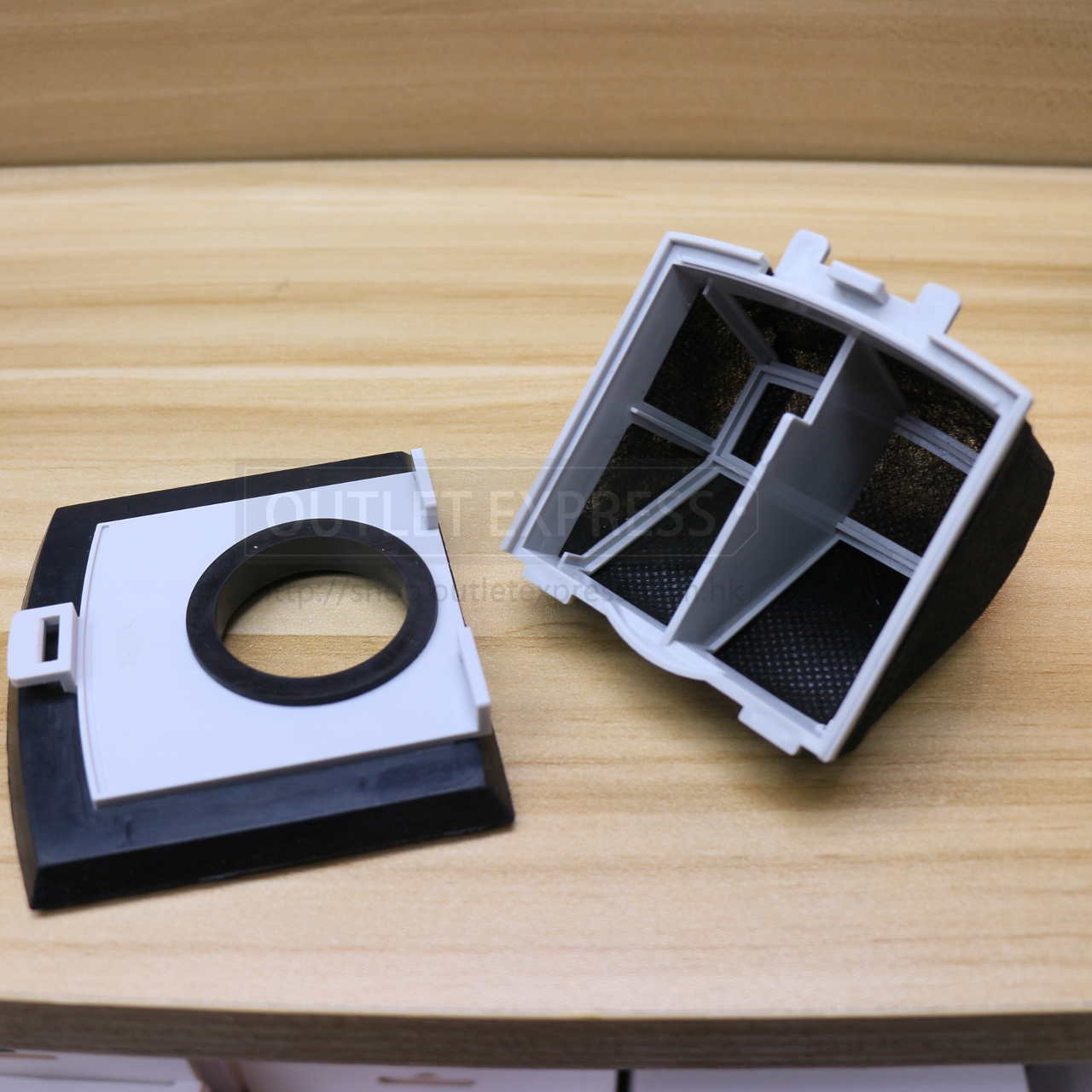 IRIS OHYAMA IC-FDC1 無線除塵蟎吸塵機 可替換塵盒 - Outlet Express HK生活百貨城實拍相片