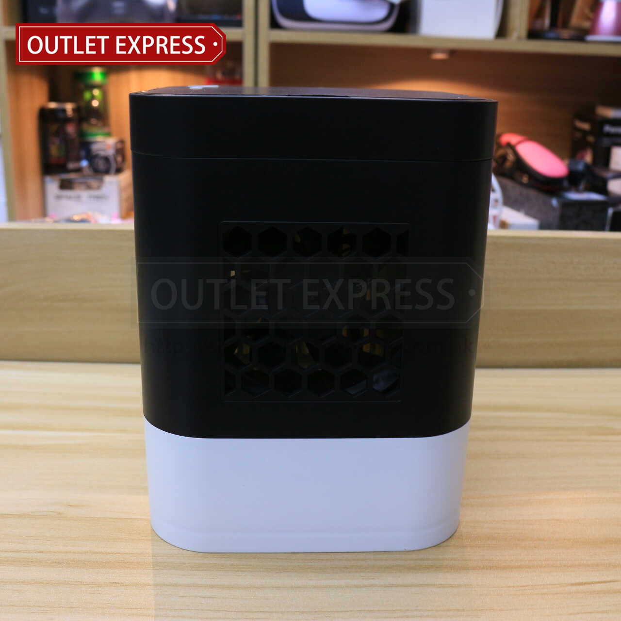 IDI USB 納米攜帶冷風機 背面- Outlet Express HK生活百貨城實拍相片